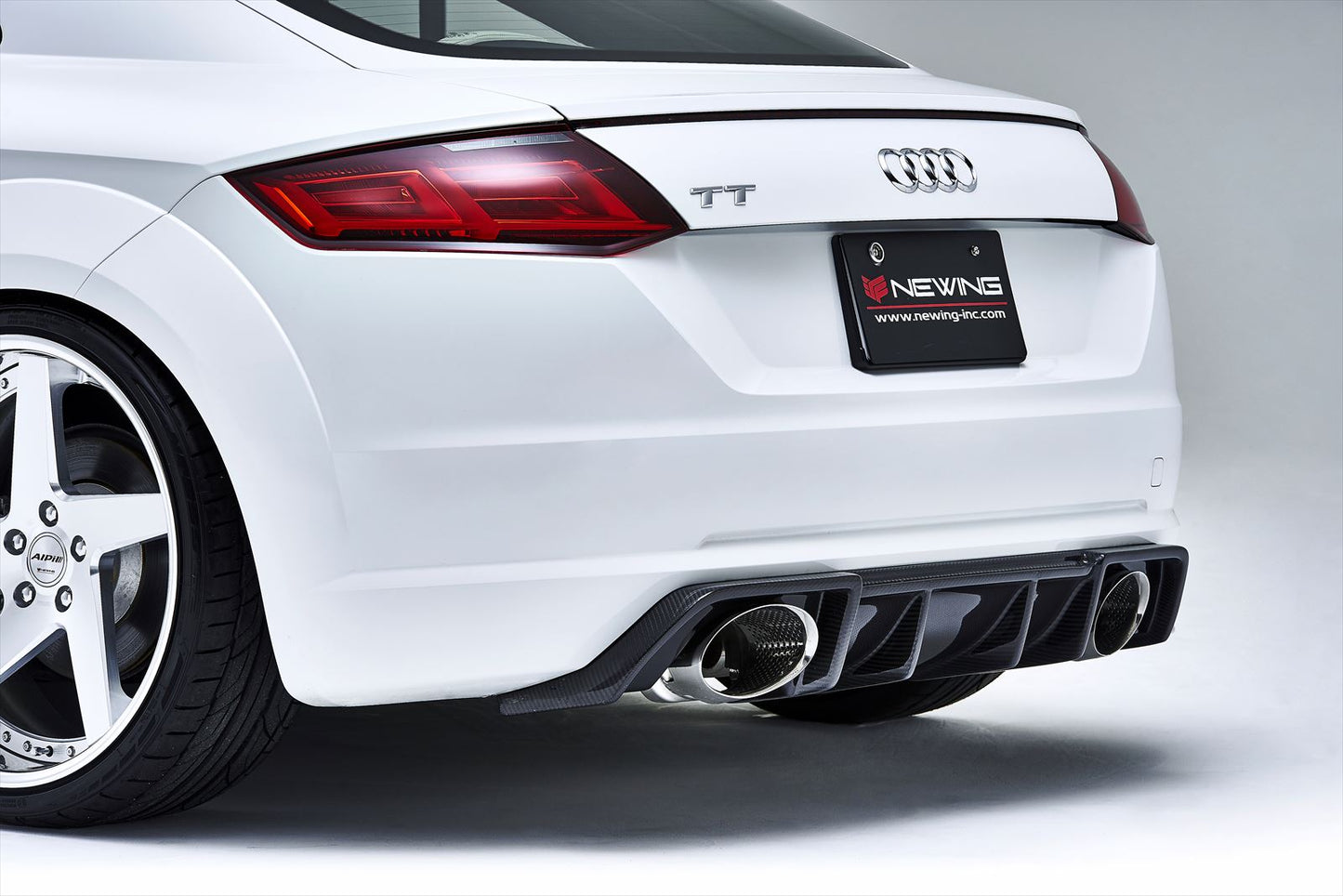 Audi TT (8S) Bodykit NEWING Alpil Original Rear Diffuser(マフラーカッター付き)