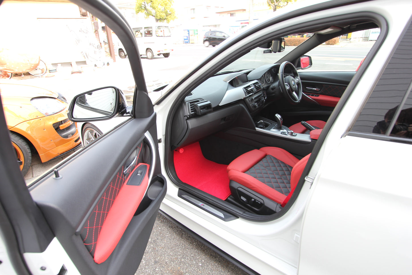 輸入車【カラーセレクト】NEWINGフロアマット