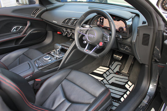 輸入車【NEWING ロゴ】オリジナルフロアマット