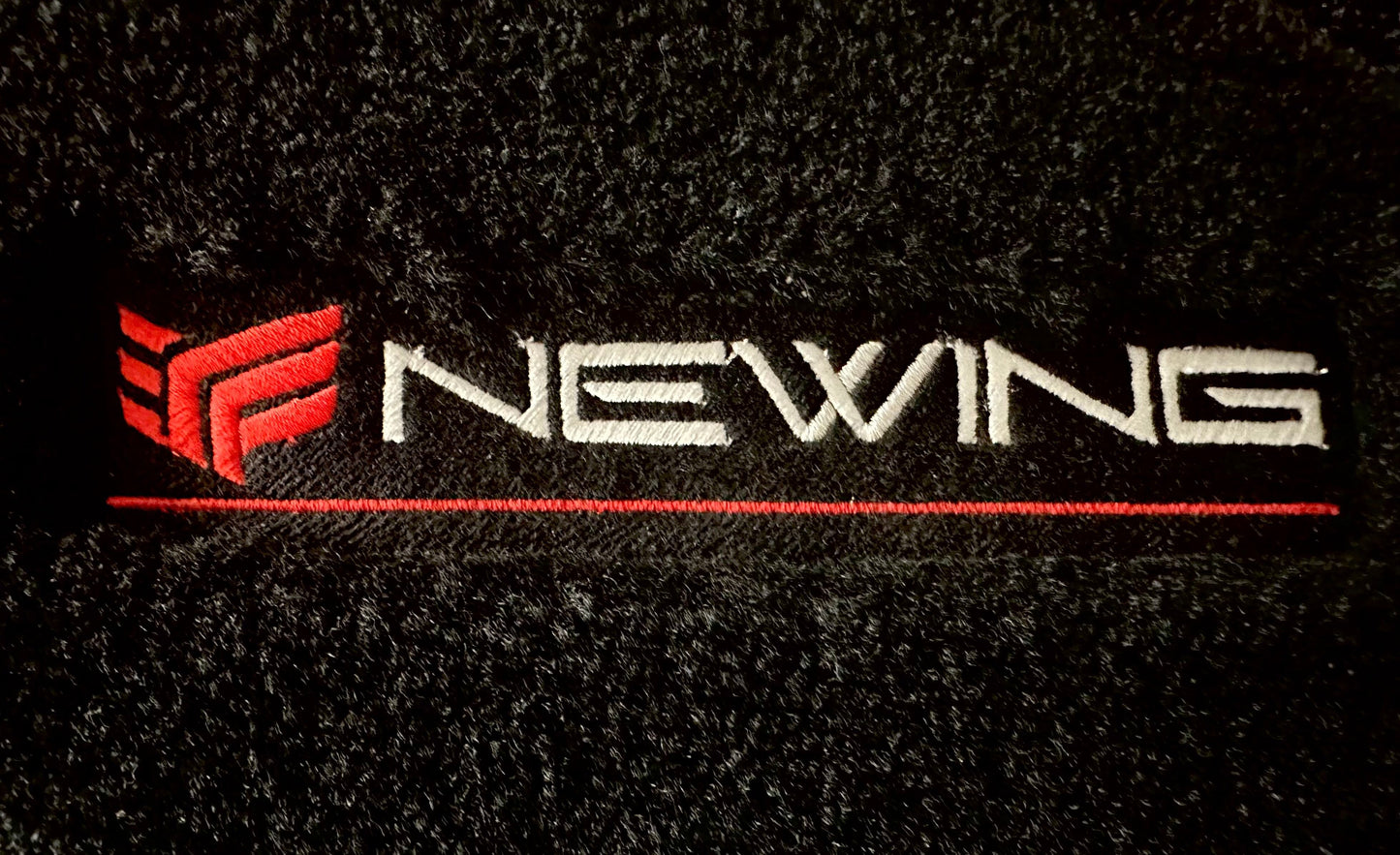 輸入車【NEWINGロゴ刺繍入り プレミアム 】オリジナルフロアマット