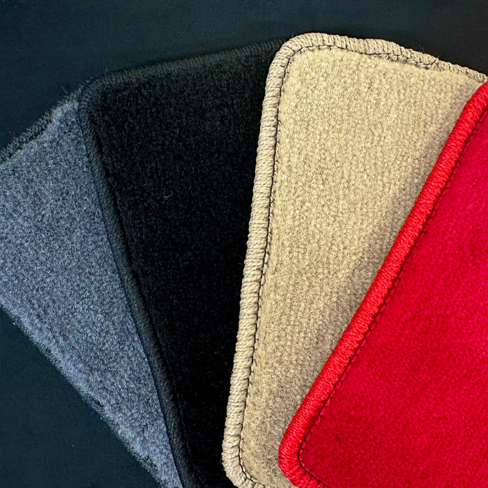 輸入車【NEWINGロゴ刺繍入り プレミアム 】オリジナルフロアマット