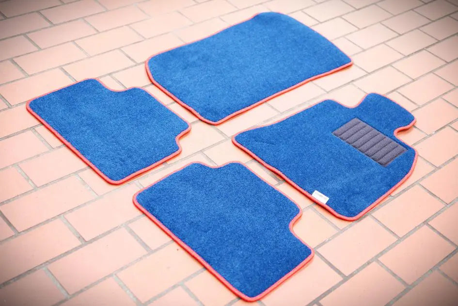 輸入車【カラーセレクト】NEWINGフロアマット