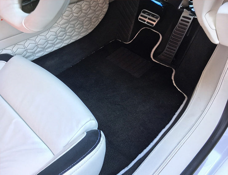 国産車【プレミアム】NEWINGフロアマット